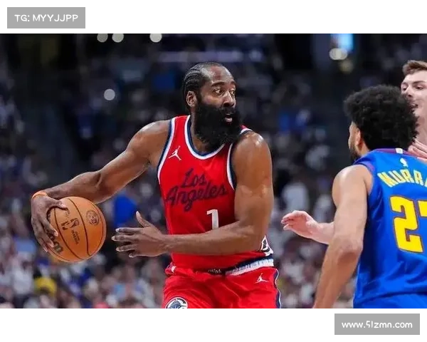 哈登带领火箭再度崛起,成为NBA赛场最具影响力的超级球星 哈登带领火箭再度崛起,成为NBA赛场最具影响力的超级球星